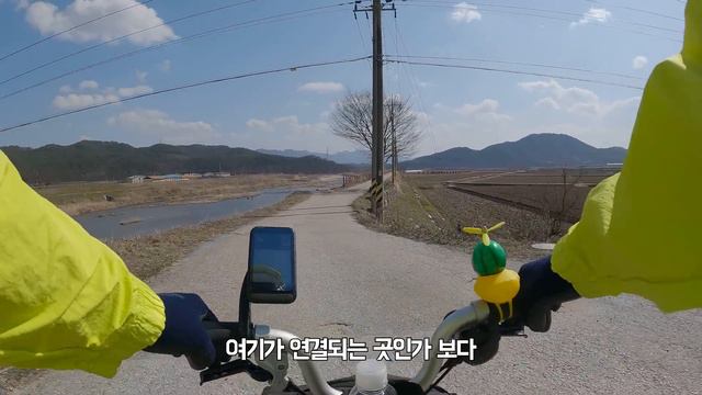 [cc]섬진강 종주길 태풍급 바람에 녹초가 되어버렸다🥶 브롬톤라이딩 смотреть онлайн
