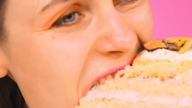 Челлендж. Шоколадная Еда vs Настоящая еда | Смешные Челленджи от Fun Challenge смотреть онлайн