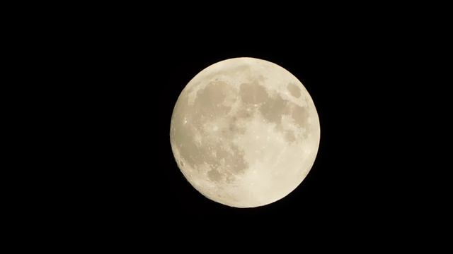 Supermoon 2021. Суперлуна 2021. Суперлуние Крым. Огромная луна над Крымом. смотреть онлайн