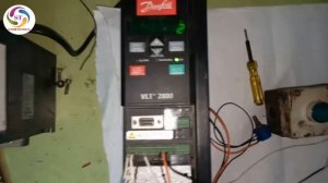 danfoss VLT 2800 start stop connection and programming.