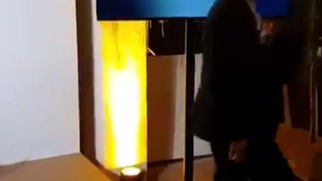 Роберт на HFPA в Каннах смотреть онлайн