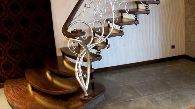 Перила 127 Кованые для винтовой лестницы ступени из дерева в Днепропетровске, в Днепре фото видео смотреть онлайн