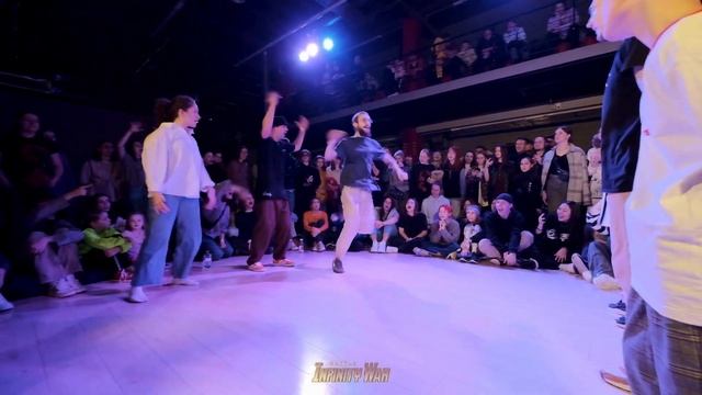 Толстый Тони & Андрей Sneik & Бараш vs Давид & Грига & Sonic | 1/2 ALL STYLES 3x3 | IWB 2022 смотреть онлайн