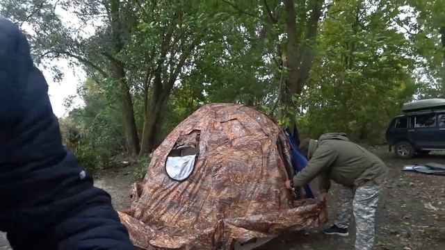 Хороший день на реке)))) Ловим рыбу и жарим вкусняшки в нашей новой универсальной палатке Алтай УП смотреть онлайн