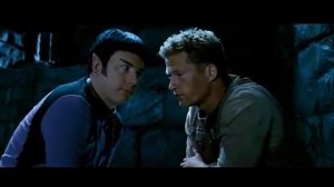 «Хочешь узнать, что нужно сказать любой женщине?..» Космический дозор. Эпизод 1 (2004)