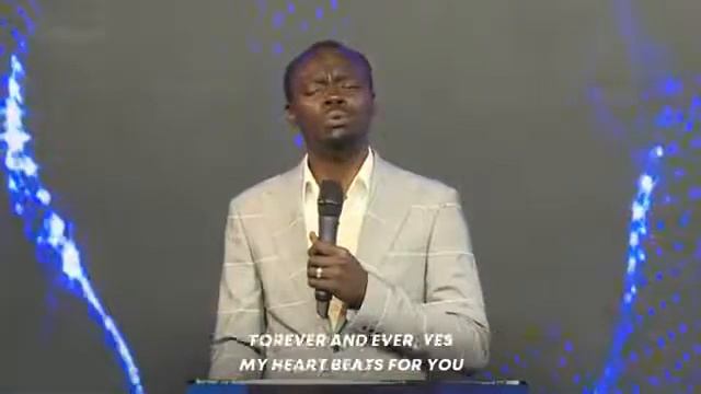 Apostle Grace Lubega prays -More than Gold (cover) смотреть онлайн