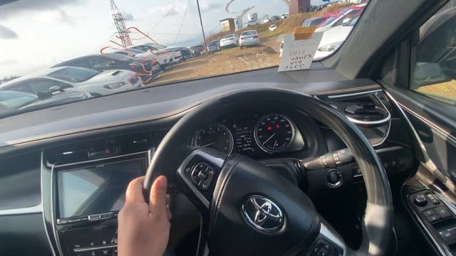 Toyota Harrier 2018 год, Рестайлинг, 2.0 Передний привод, комплектация «Premium» 4,5 балла? смотреть онлайн