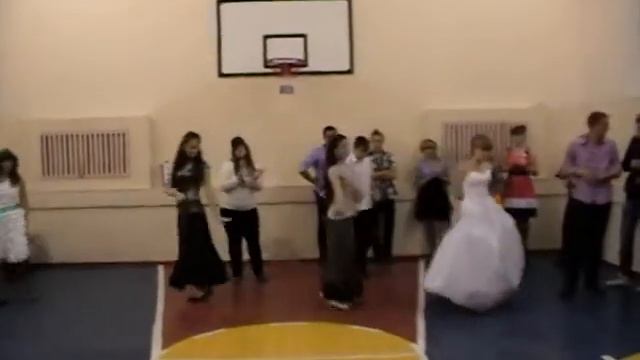 Флешмоб на осенний бал 8 класс смотреть онлайн