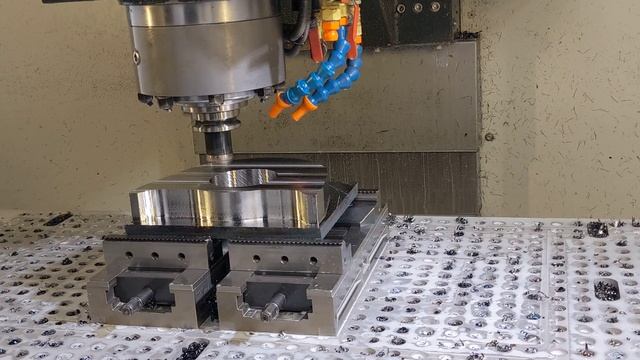 High Feed Milling Hardox 400 with Tungaloy DoFeed and Fusion 360 смотреть онлайн