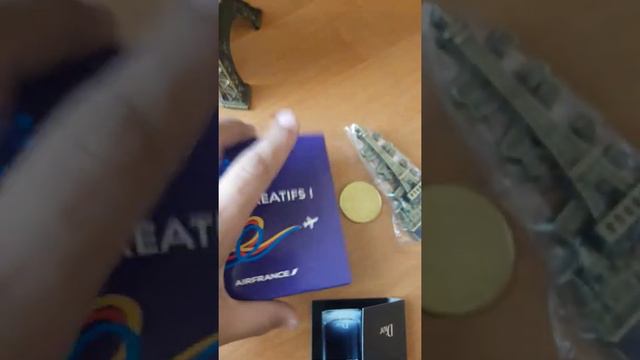 Сувениры из Парижа смотреть онлайн