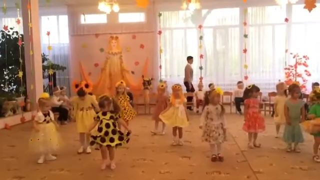 Танец подсолнухов.(1) смотреть онлайн