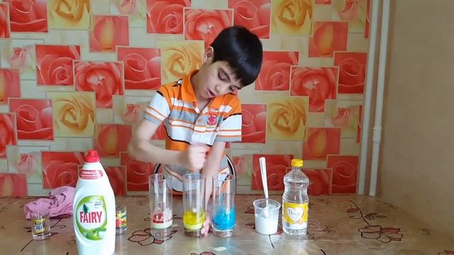 ВУЛКАН ИЗ ЦВЕТНОЙ ПЕНЫ! КАК СДЕЛАТЬ ЦВЕТНОЙ ФОНТАН ДОМА? РАЗНОЦВЕТНАЯ ПЕНА. САМЫЙ ПРОСТОЙ ВАРИАНТ! смотреть онлайн