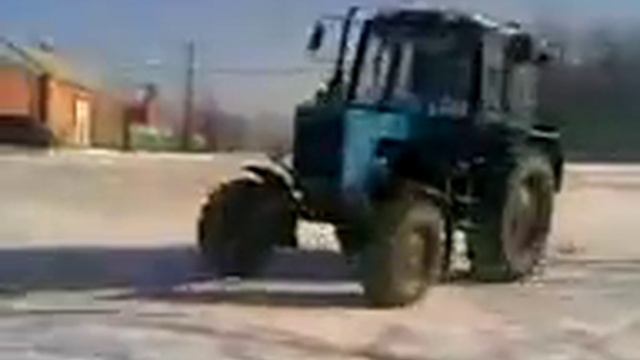 Как буксуют трактары смотреть онлайн
