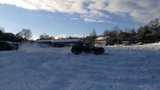 Mercedes Glk 350 CDI richtig Spaß und Power im Schnee...Driften смотреть онлайн