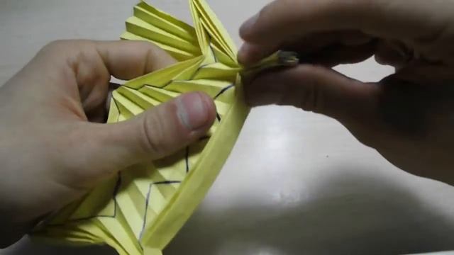 TUTORIAL ORIGAMI 3 TAILED SPIDER MONKEY/MONO ARAÑA DE TRES COLAS смотреть онлайн