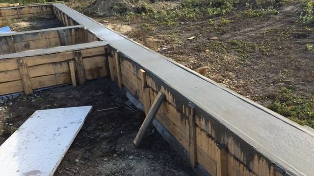 только что залитый фундамент смотреть онлайн