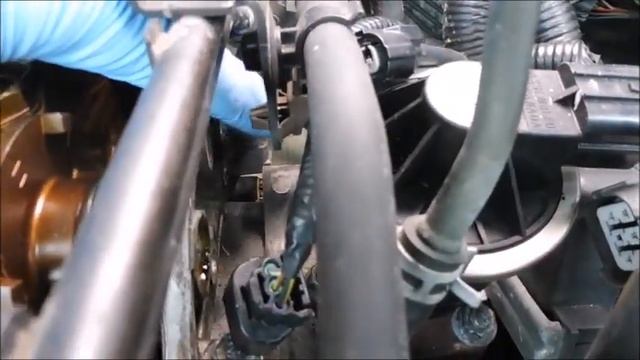 2004 Honda Accord EX Camshaft Position Sensors (There are two of them) смотреть онлайн