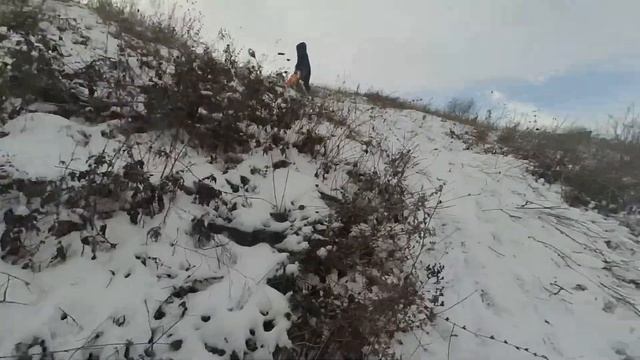 В НАС СТРЕЛЯЮТ!?НАПАЛИ!? пранк над сестрой смотреть онлайн