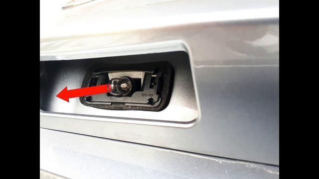 Opel Combo Life – rendszámtábla világítás izzócsere - how to replace license plate light bulb смотреть онлайн