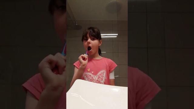 утро в ванне чееек смотреть онлайн