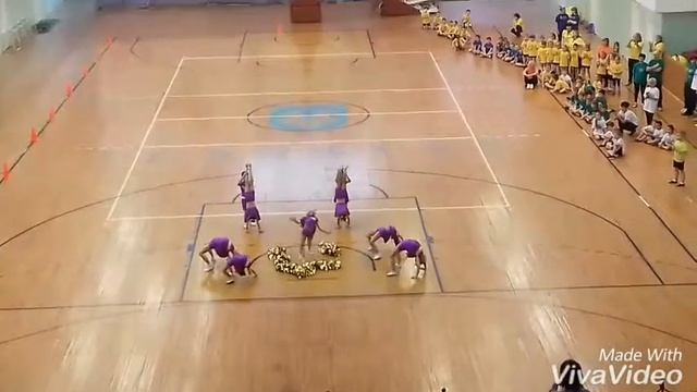 Наши детки танцуют черлидинг! смотреть онлайн