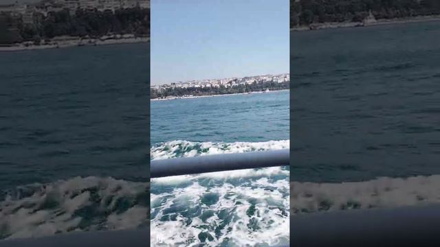 Уже садимся в кораблик 2 часть нашего видео где мы плывем в остров смотреть онлайн