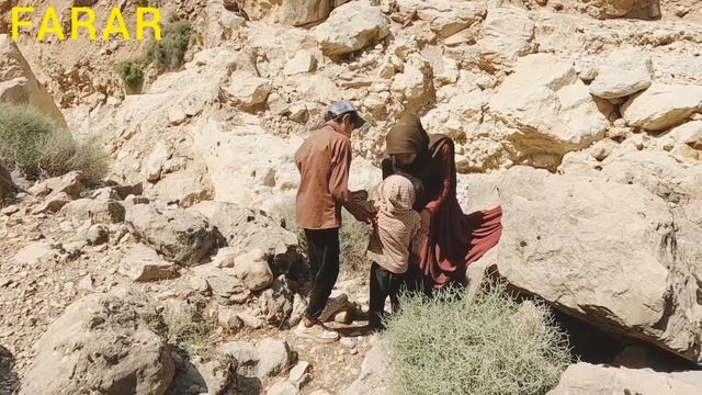 ?A Mother's Quest: Pregnant Woman's Search for Her Lost Daughter in the Desert | Nomad Life - Farar смотреть онлайн