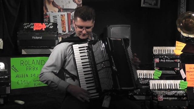 Аккордеонист-виртуоз Мирослав Лелюх играет "Жаворонок" (Ciocarlia) смотреть онлайн