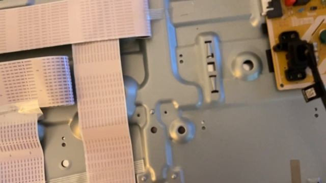 Samsung QLED turns on and off, replaced motherboard still not working смотреть онлайн