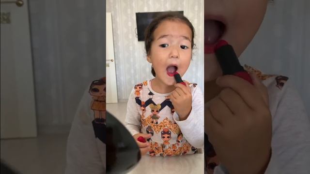 Видео для маленьких , красивая девочка смотреть онлайн