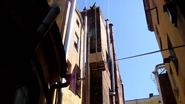 подъем груза 250 кг.(кондиционер) на крышу смотреть онлайн