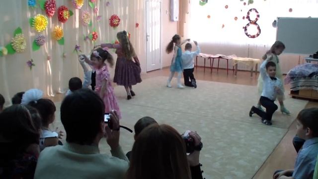 8 марта в детском саде "Теремок" (МБДОУ№24 Хабаровск) ч.1 смотреть онлайн