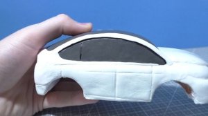 Как слепить автомобиль Tesla из воздушного пластилина.