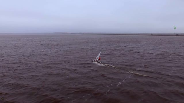 SANTA goes windsurfing / Merry Christmas everybody. смотреть онлайн