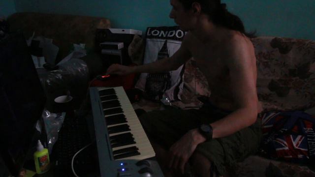 My first experience with MIDI - Первый раз пробую клаву и дрампэд смотреть онлайн
