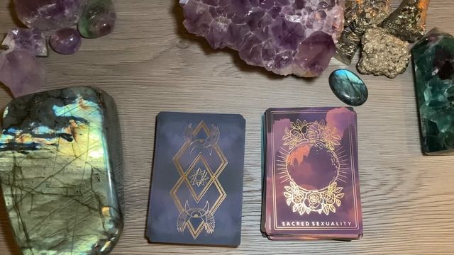 The threads of fate oracle deck (Shadow Edition) Flipthrough смотреть онлайн