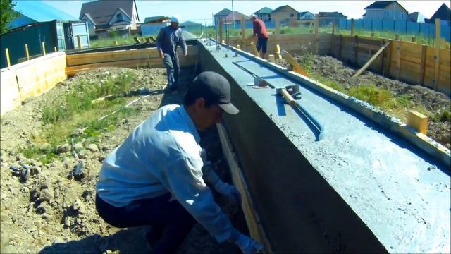 МПС Алматы. ПКСТ "Первомайский". Демонтаж опалубки фундамента. 21.06.2018. смотреть онлайн