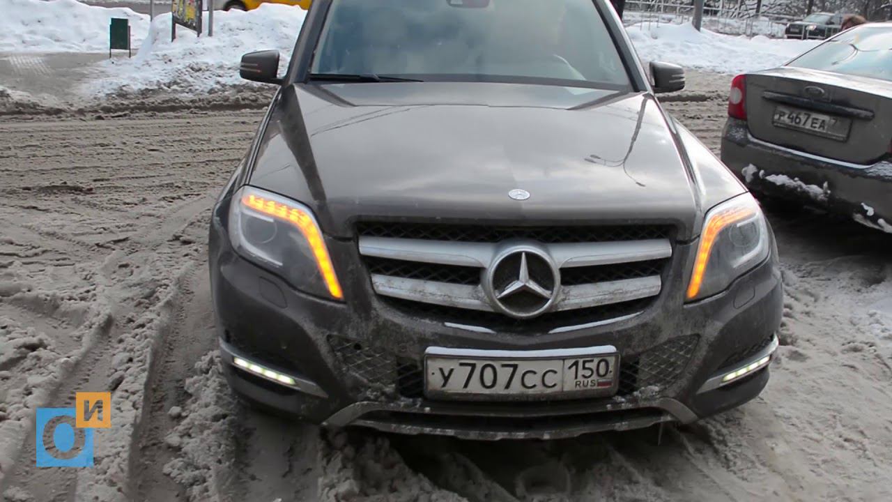 У автовладельцев вошло в норму парковка и езда по пешеходным переходам и тротуарам смотреть онлайн