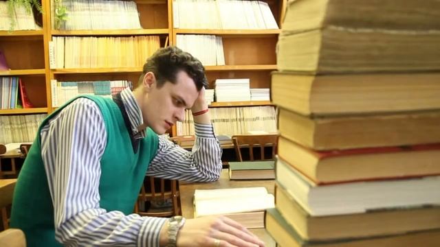 Максим Среда, Ансамбль песни и танца Дома офицеров "Песенка студента" смотреть онлайн