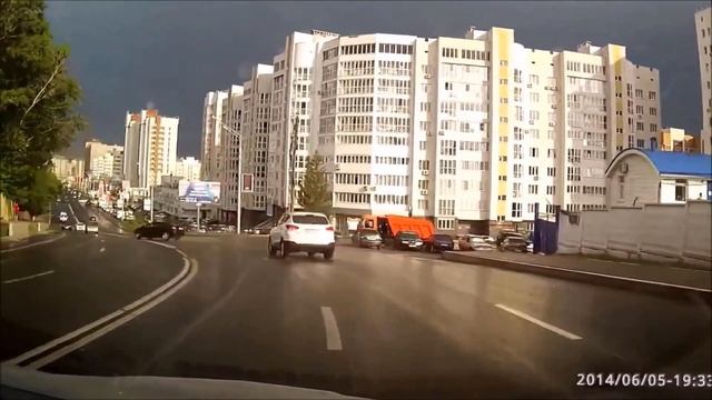 DashCam car crash slippery road смотреть онлайн