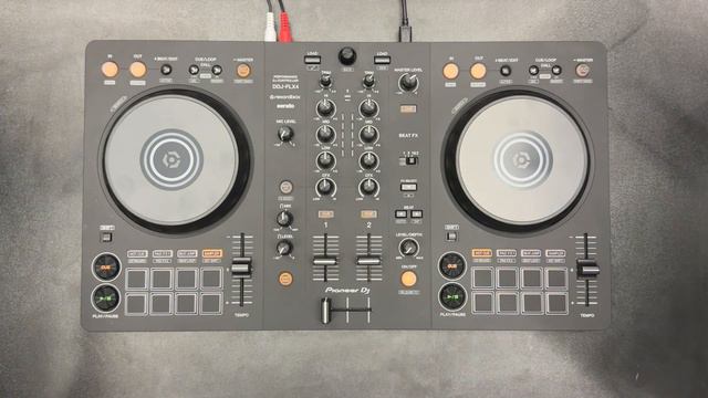 RECENSIONE ITA PIONEER DJ DDJ-FLX4 (www.musiclife.it) смотреть онлайн