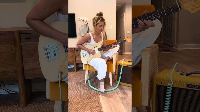 Fender Vintera II Jazzmaster by Monica Valli смотреть онлайн