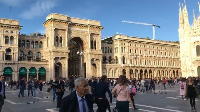 Милан | площадь Дуомо 24.10.18 смотреть онлайн