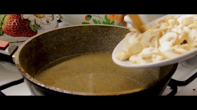 Как быстро и вкусно приготовить макароны с грибами и чесноком. Pasta with mushrooms and garlic. смотреть онлайн