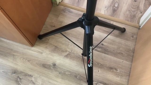 Vlog #2 Unboxing na aktívny reproduktor Behringer B112D смотреть онлайн