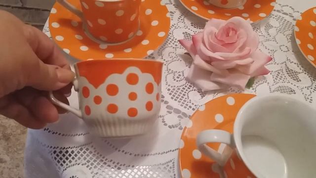 Моя посуда в горошек .Мило и красиво.???