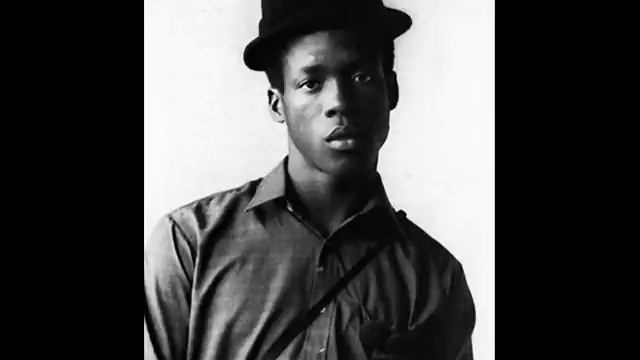 Tenor Saw - pumpkin belly смотреть онлайн