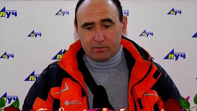 Поздравь любимых с 8 марта (ТРЦ "Панорама") смотреть онлайн