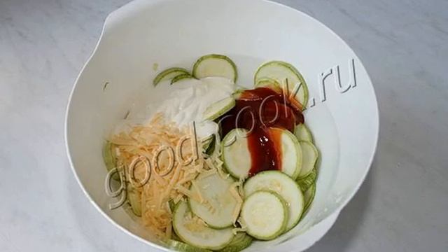 Кабачки, запечённые со сметаной и сыром. Рецепт приготовления смотреть онлайн