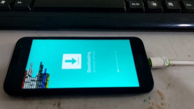 SAMSUNG NÃO LIGA, LOOP INFINITO J2 CORE смотреть онлайн